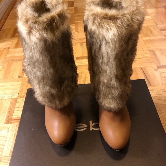 Leather brown Bebe boots with faux fur - Picture 2 of 4
